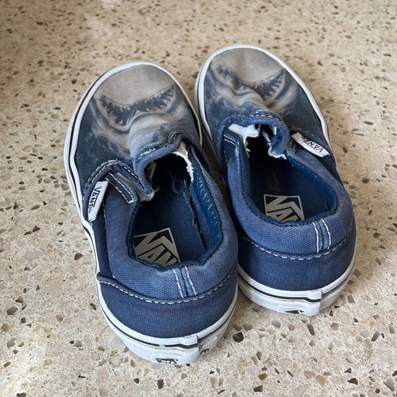 Vans slip on with shark print - size 10.5 - Picture 3 of 4